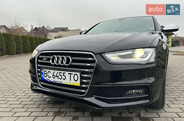 Седан Audi S4 2012 в 