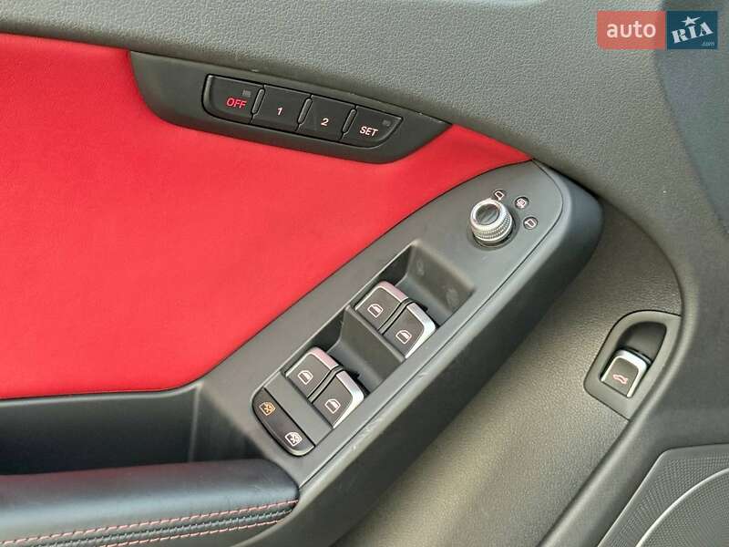 Седан Audi S4 2015 в Харькове