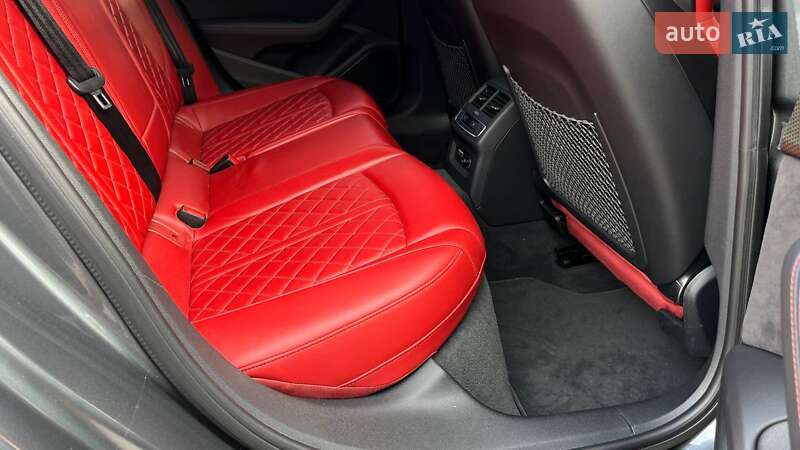Седан Audi S4 2019 в Вінниці
