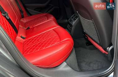 Седан Audi S4 2019 в 