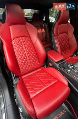 Седан Audi S4 2019 в 