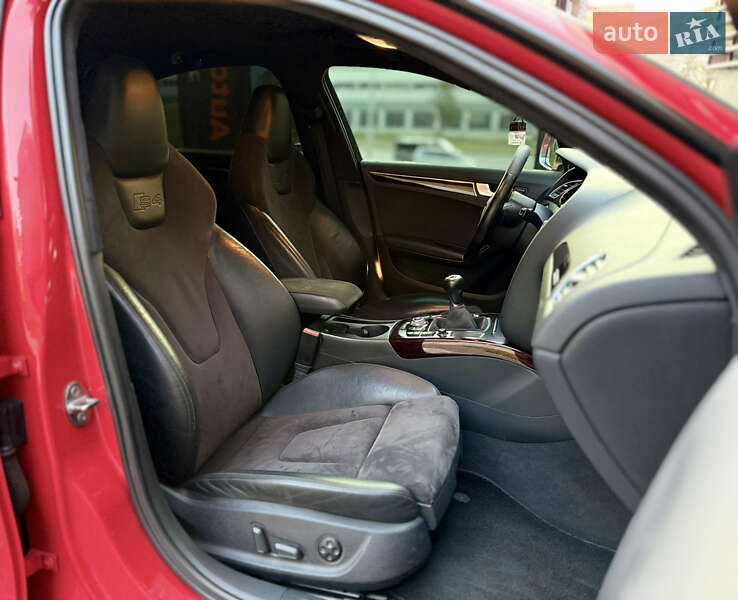 Седан Audi S4 2010 в Харькове
