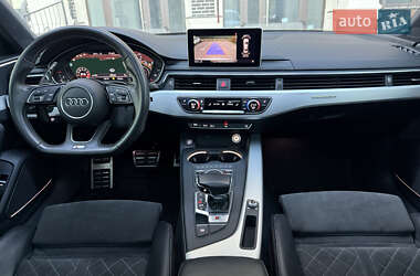 Седан Audi S4 2018 в 