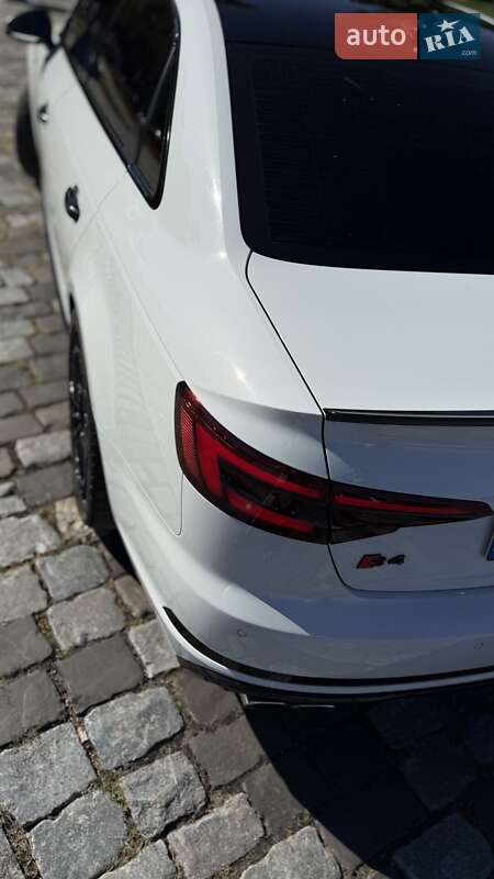 Седан Audi S4 2016 в Киеве фото 16 Седан Audi S4 2016 в Киеве