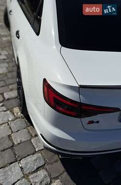 Седан Audi S4 2016 в 