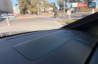 Седан Audi S4 2012 в 