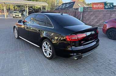 Седан Audi S4 2013 в 