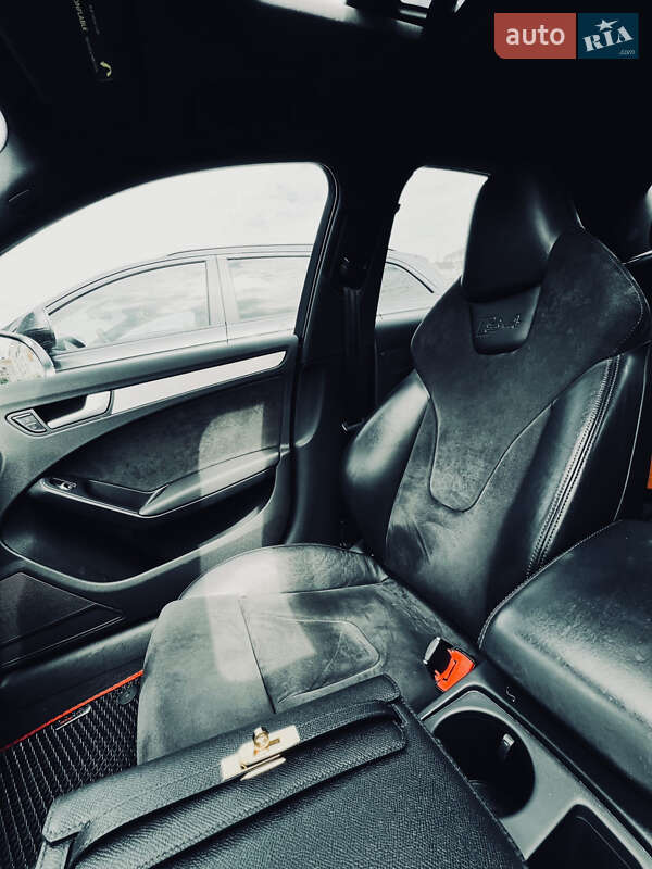 Седан Audi S4 2013 в Одессе