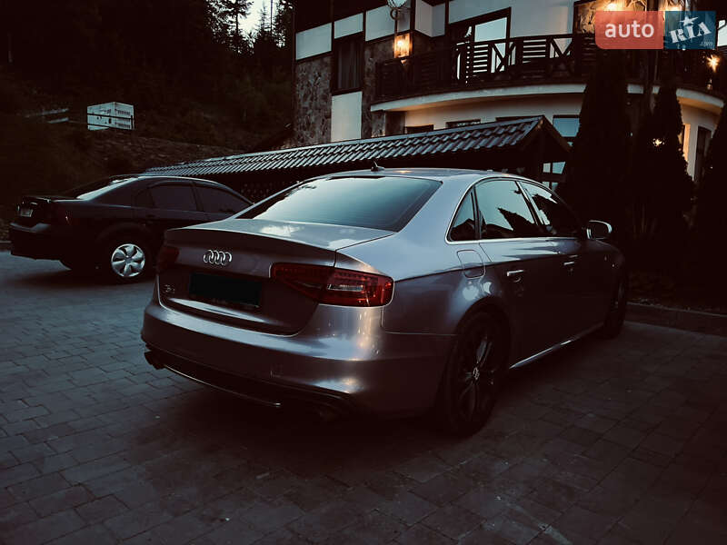 Седан Audi S4 2013 в Одессе