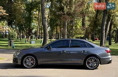 Седан Audi S4 2023 в 