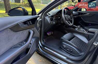 Седан Audi S4 2023 в 