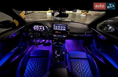 Седан Audi S4 2023 в 