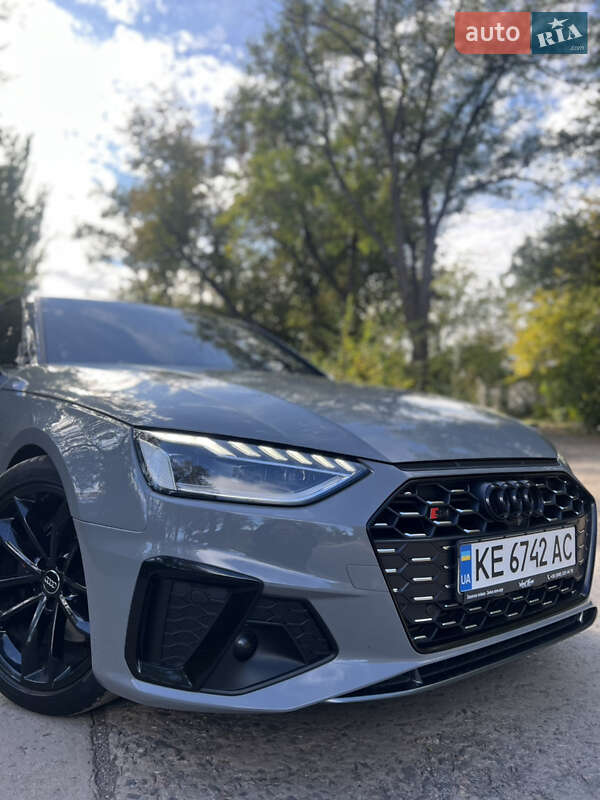 Седан Audi S4 2018 в Кривом Роге