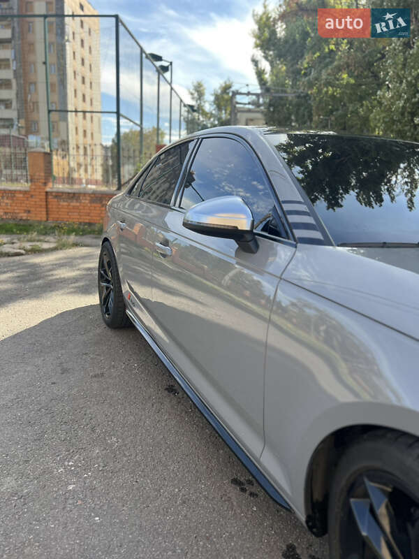 Седан Audi S4 2018 в Кривом Роге