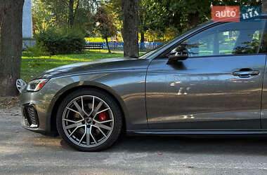 Седан Audi S4 2022 в 