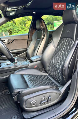 Седан Audi S4 2018 в Луцьку