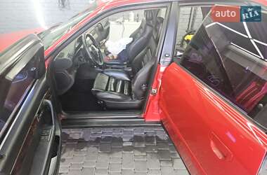 Седан Audi S4 1992 в  фото 2 Седан Audi S4 1992 в