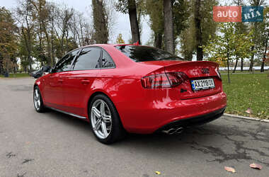Седан Audi S4 2010 в  фото 4 Седан Audi S4 2010 в