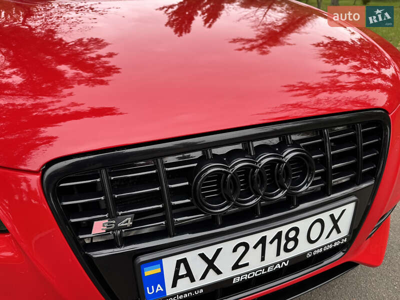 Седан Audi S4 2010 в Киеве