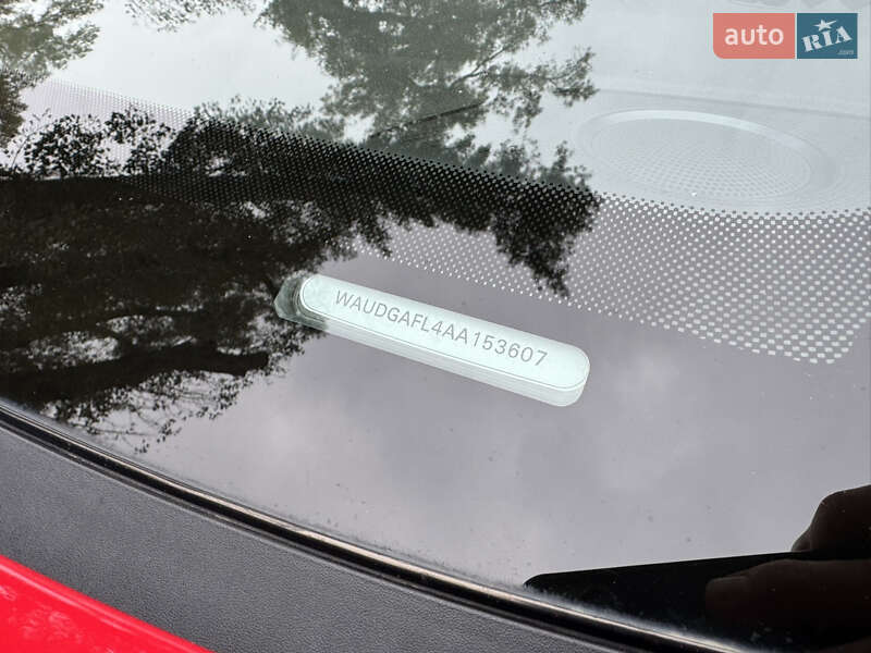 Седан Audi S4 2010 в Киеве