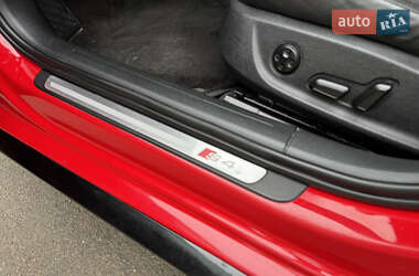 Седан Audi S4 2010 в  фото 31 Седан Audi S4 2010 в