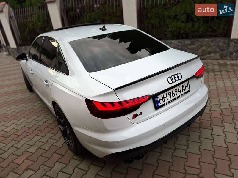 Седан Audi S4 2023 в Одессе