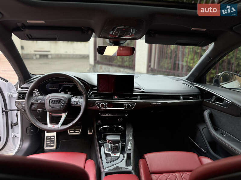 Седан Audi S4 2023 в Одессе
