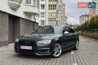 Седан Audi S4 2018 в Івано-Франківську