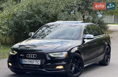 Седан Audi S4 2012 в  фото 12 Седан Audi S4 2012 в