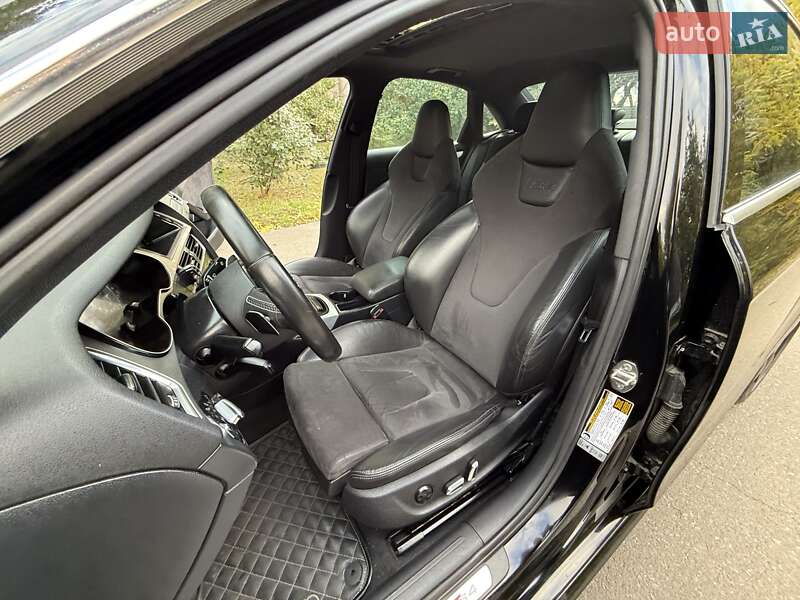 Седан Audi S4 2012 в Одессе