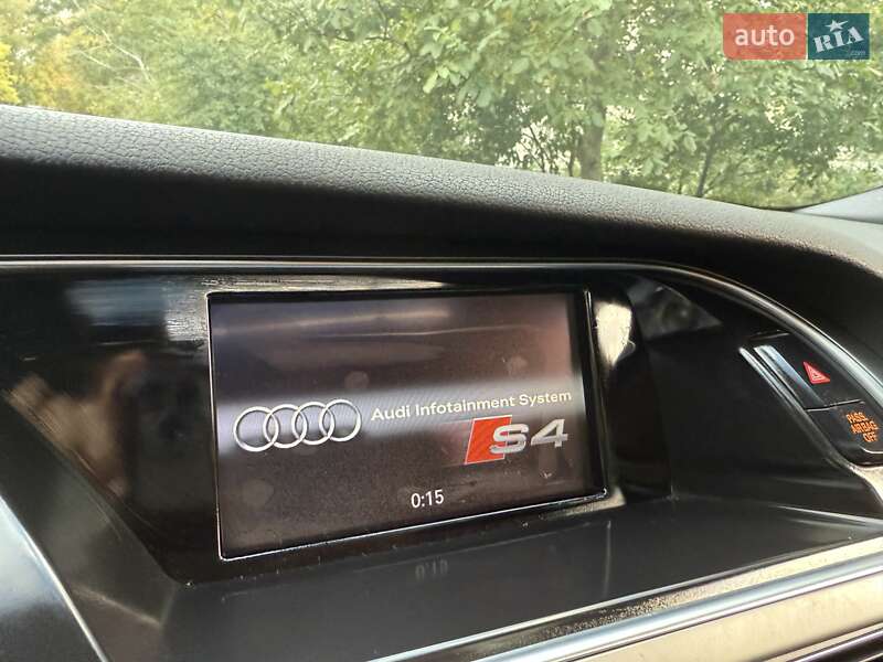 Седан Audi S4 2012 в Одессе