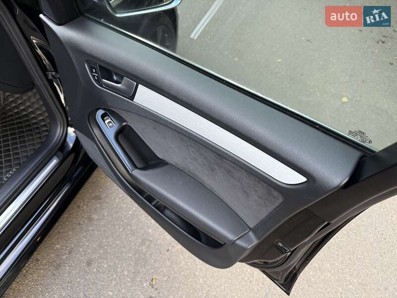 Седан Audi S4 2012 в Одессе