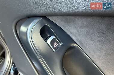 Седан Audi S4 2012 в  фото 70 Седан Audi S4 2012 в