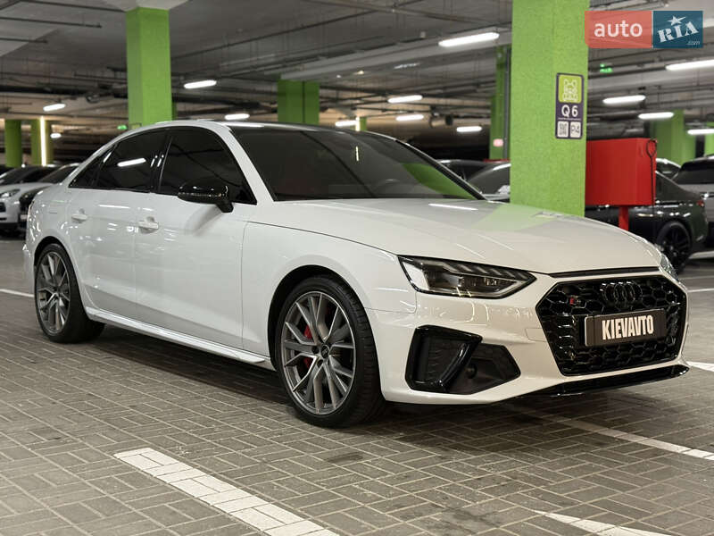 Седан Audi S4 2022 в Києві фото 10 Седан Audi S4 2022 в Києві