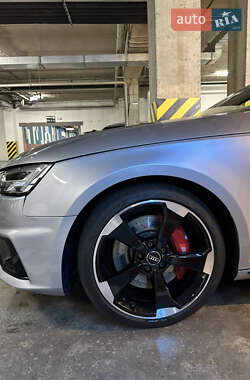 Седан Audi S4 2019 в 