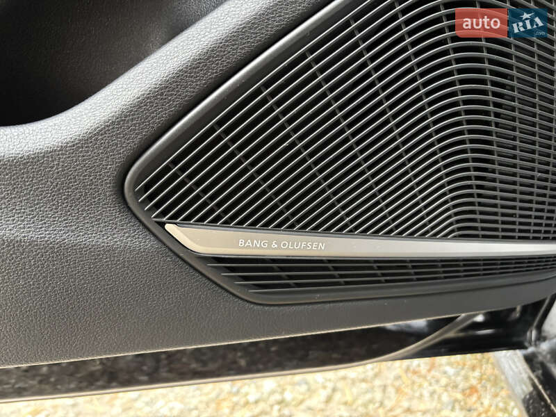 Седан Audi S4 2017 в Киеве фото 9 Седан Audi S4 2017 в Киеве