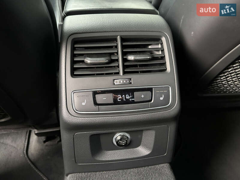 Седан Audi S4 2017 в Киеве фото 21 Седан Audi S4 2017 в Киеве