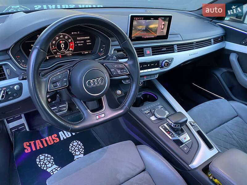 Седан Audi S4 2017 в Хмельницькому