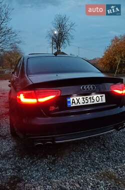 Седан Audi S4 2013 в Харкові