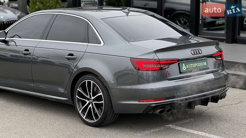 Седан Audi S4 2019 в Києві