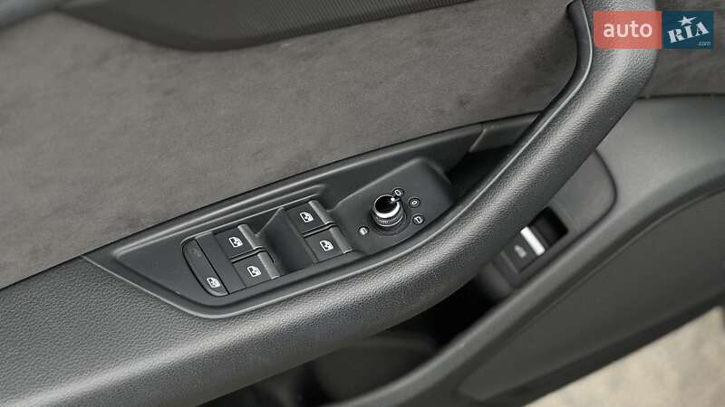 Седан Audi S4 2019 в Києві