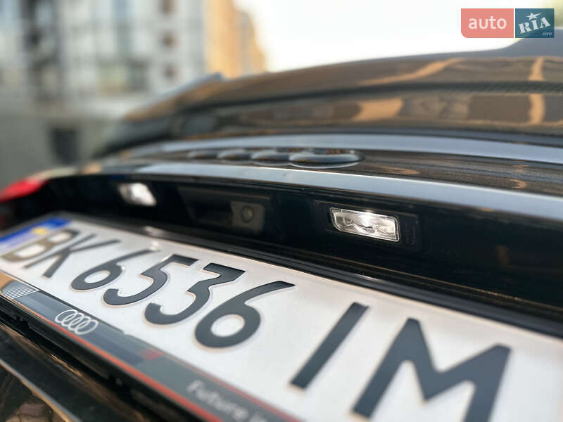 Седан Audi S4 2018 в Ровно