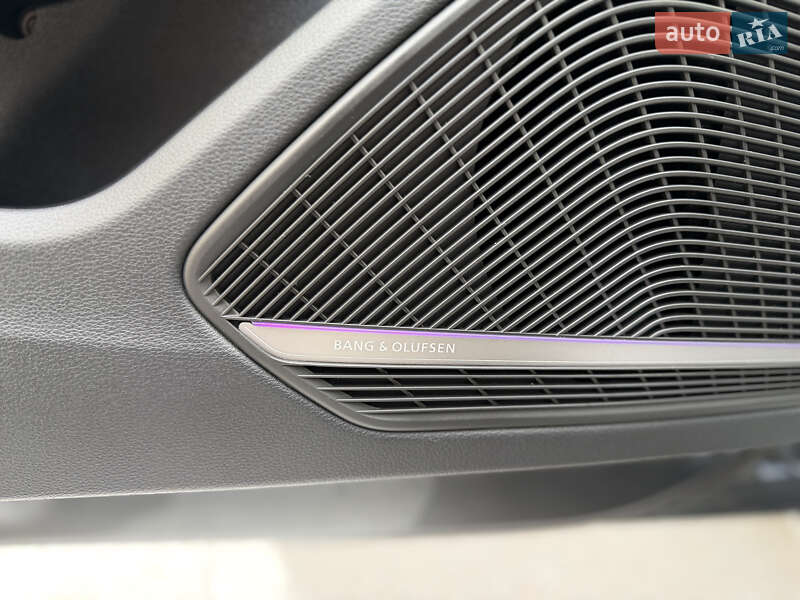 Седан Audi S4 2023 в Киеве