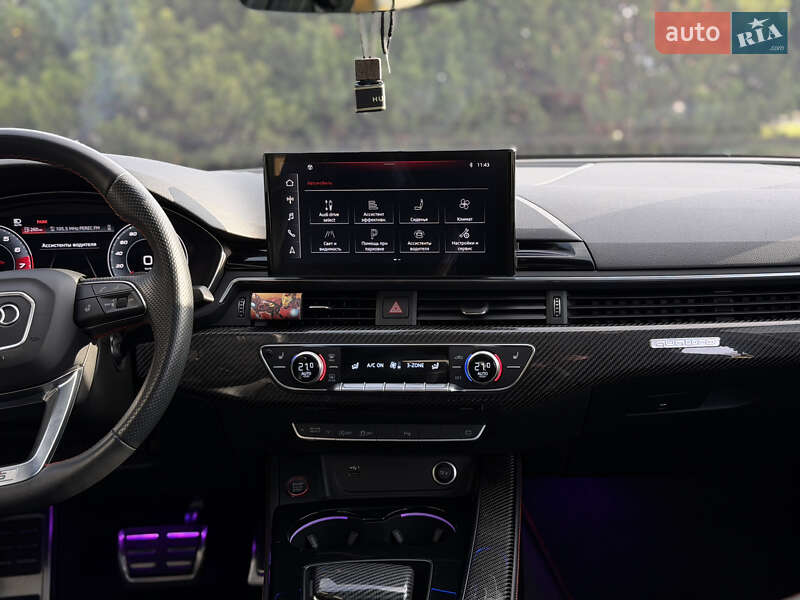 Седан Audi S4 2023 в Киеве