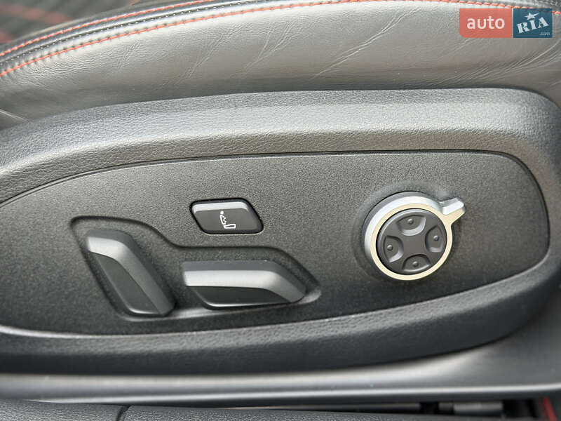 Седан Audi S4 2023 в Киеве