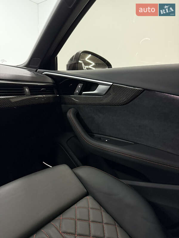 Седан Audi S4 2023 в Одессе