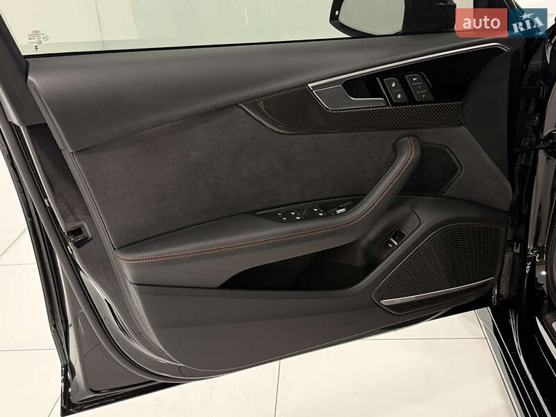 Седан Audi S4 2023 в Одессе