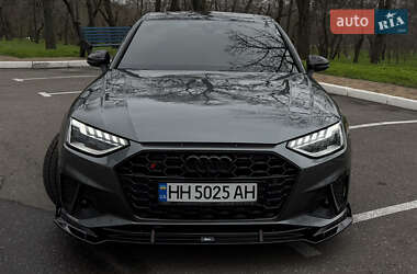 Седан Audi S4 2023 в Одесі