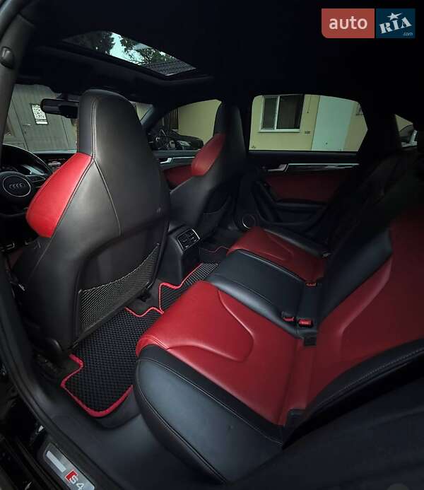 Седан Audi S4 2014 в Одессе