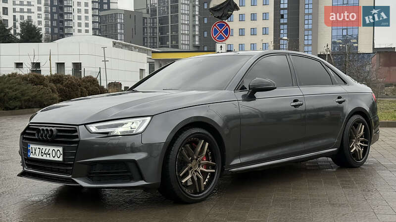 Седан Audi S4 2017 в Ивано-Франковске